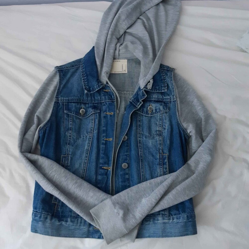 Forever 21 jean vest sweater